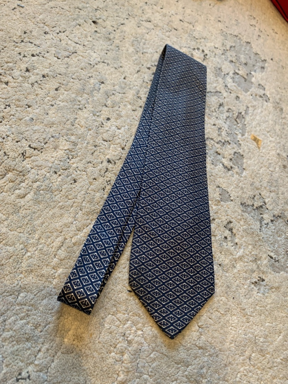 Gucci Navy Blue Diamond-Pattern Silk Tie - Picture 3 of 5